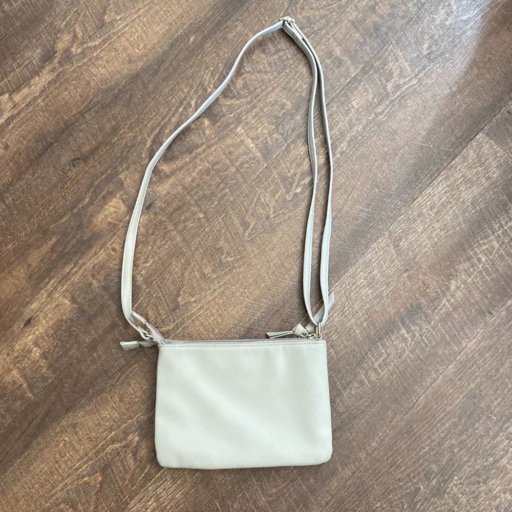 Mia + Luca Crossbody Bag - Picture 3 of 9